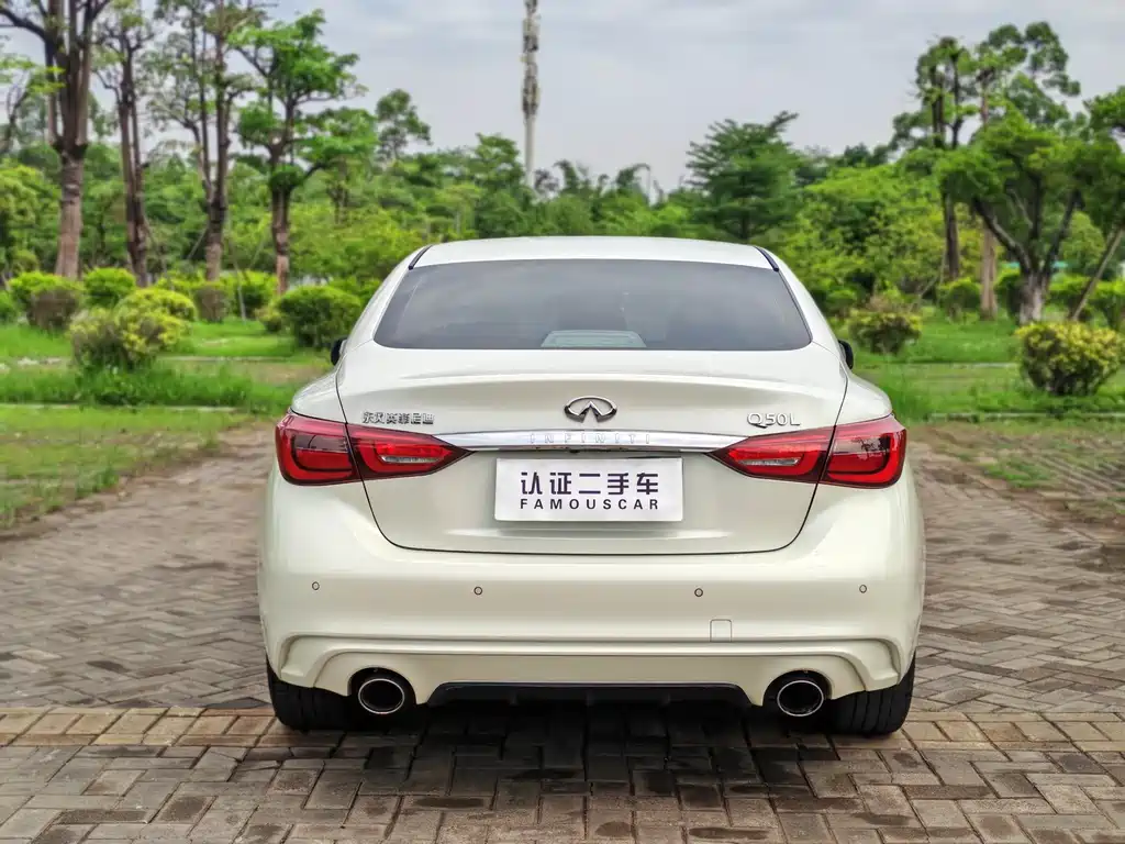 Infiniti Q50L 2018 2.0T Premium Edition National VI купить на сайте DeffCars