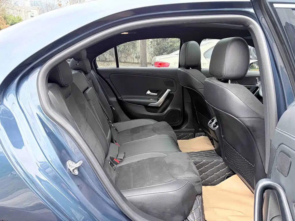 Mercedes-Benz A-Class 2019 A 200 L Sports Sedan купить на сайте DeffCars