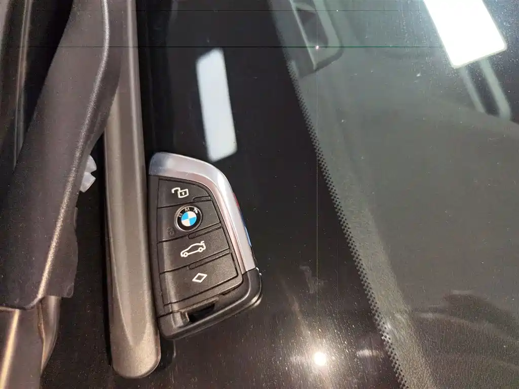 BMW 3 Series 2021 Facelift 2 325Li M Sports Night Package купить на сайте DeffCars