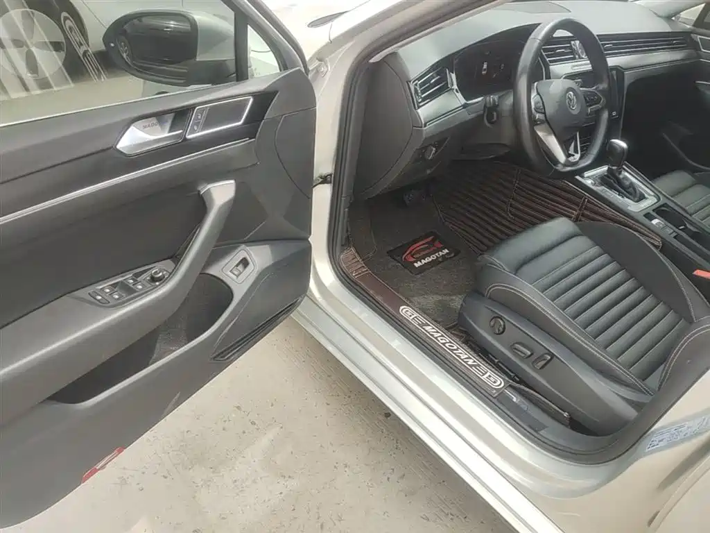 Magotan 2020 330TSI DSG leading model купить на сайте DeffCars