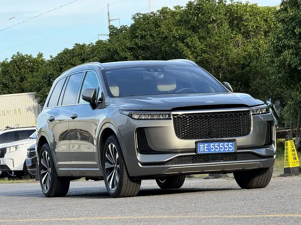 Ideal ONE 2020 extended range 6-seater version купить на сайте DeffCars