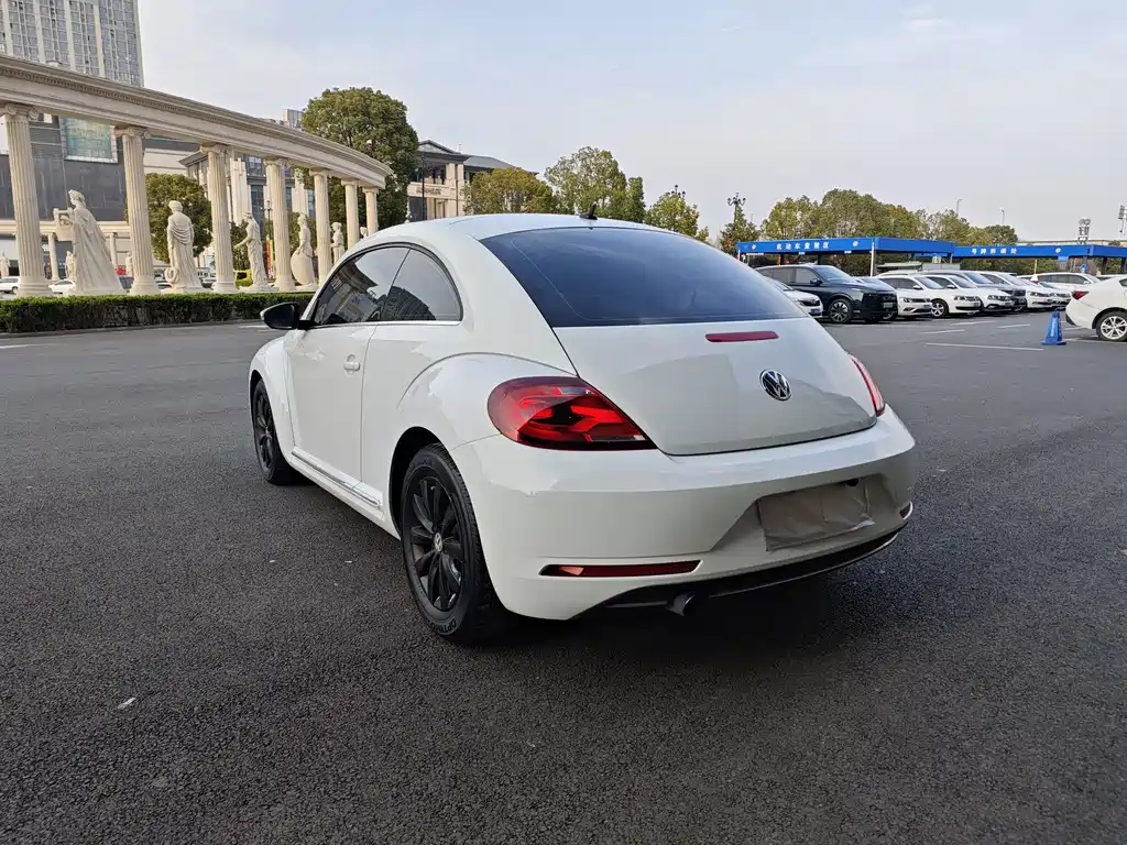 Beetle 2017 180TSI Yile Edition купить на сайте DeffCars