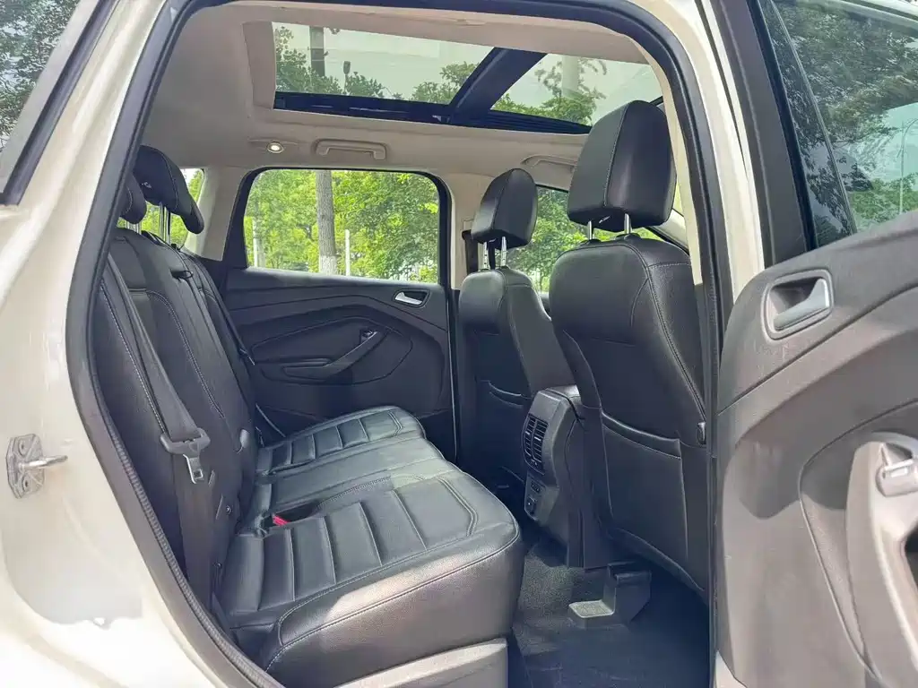 Kuga 2019 EcoBoost 180 two-wheel drive platinum airfoil National V купить на сайте DeffCars