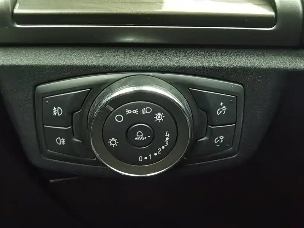 Mondeo 2020 EcoBoost 200 Fashion Model купить на сайте DeffCars