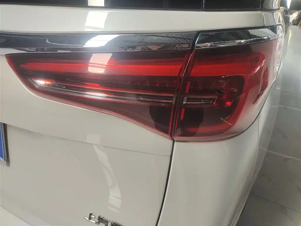 Buick GL8 2023 ES Lu Zun Comfort Type купить на сайте DeffCars