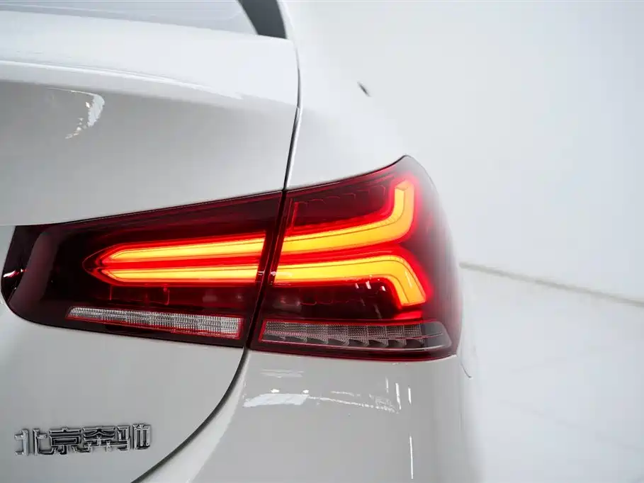 Mercedes-Benz A-Class 2022 Facelift A 200 L Sports Sedan Fashionable купить на сайте DeffCars