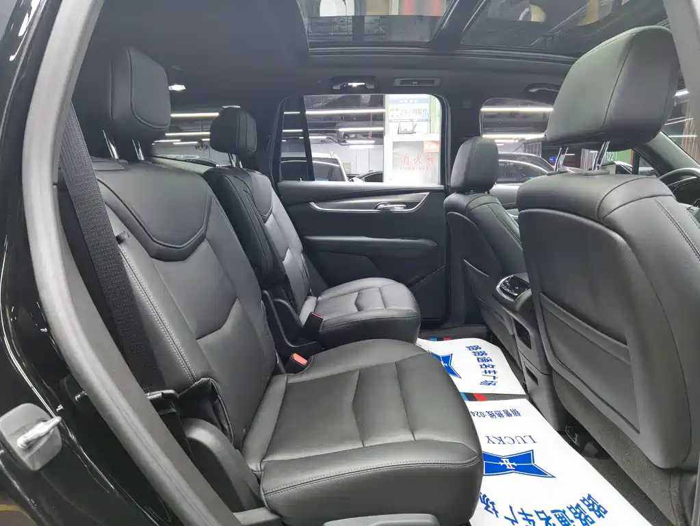 Cadillac XT6 2022 2.0T six-seat four-wheel drive stylish model купить на сайте DeffCars