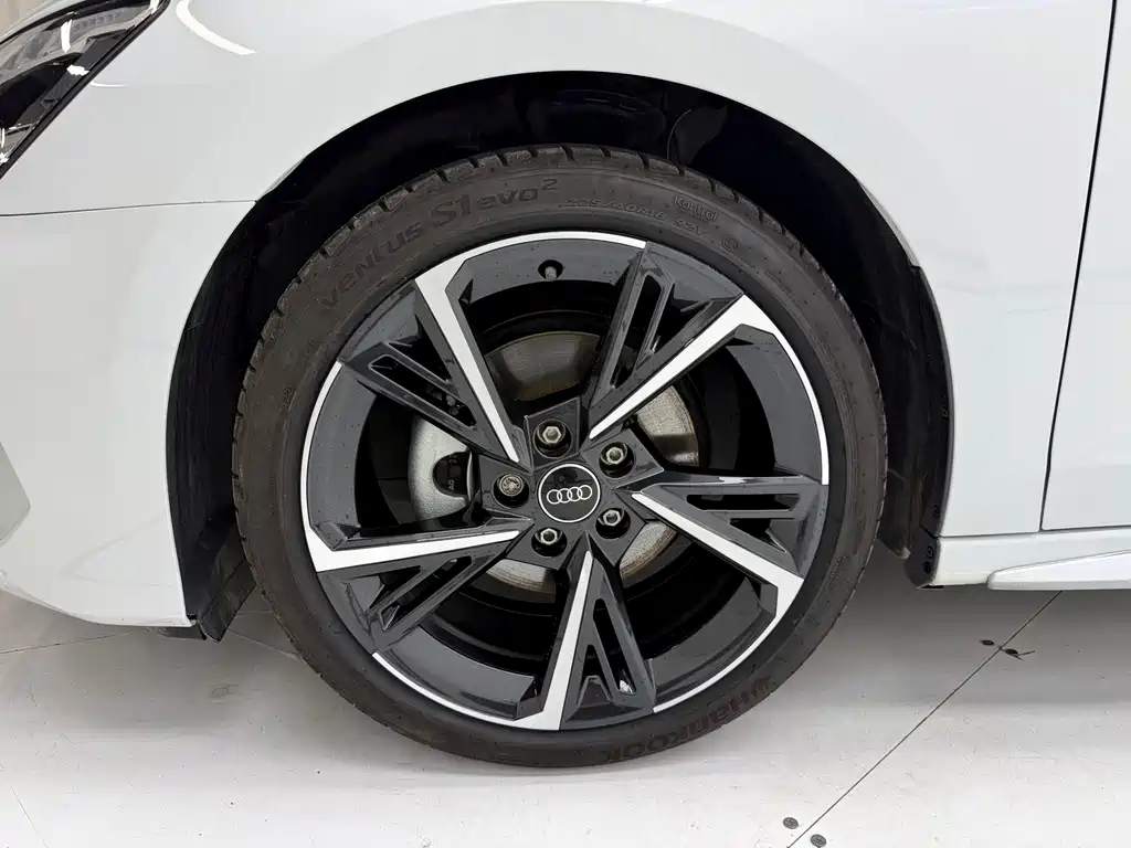 Audi A3 2023 Sportback 35 TFSI stylish and sporty купить на сайте DeffCars