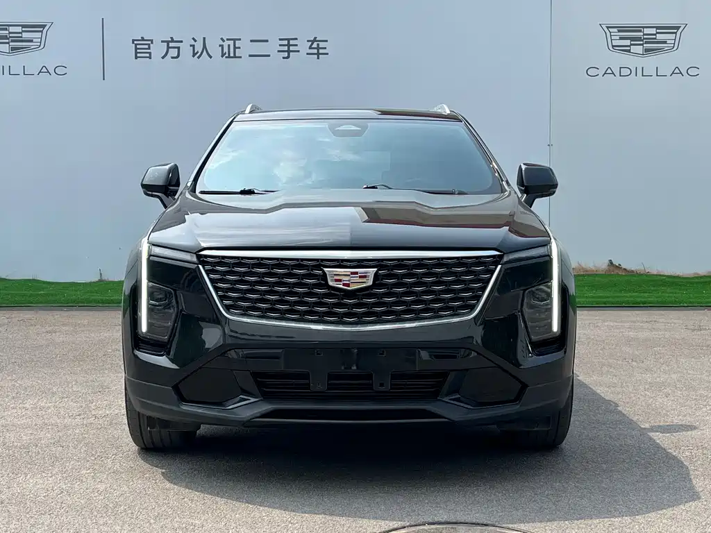 Cadillac XT4 2024 28T two-wheel drive luxury model купить на сайте DeffCars