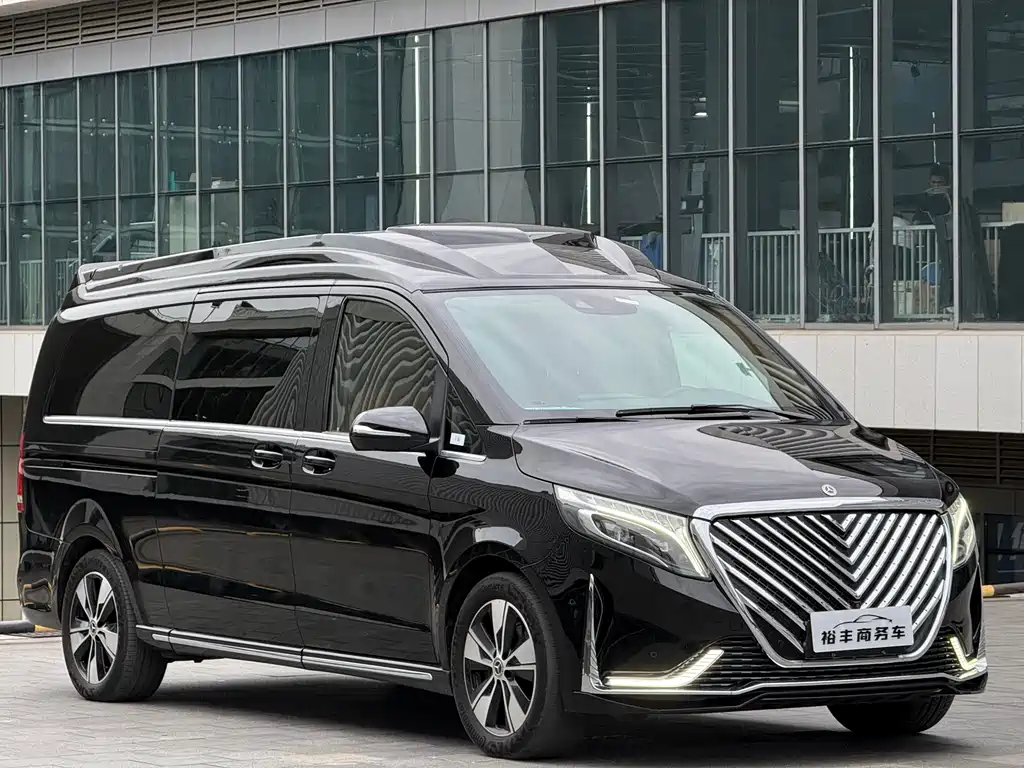 Mercedes-Benz V-Class 2022 V 260 L Long Wheelbase Luxury Edition купить на сайте DeffCars