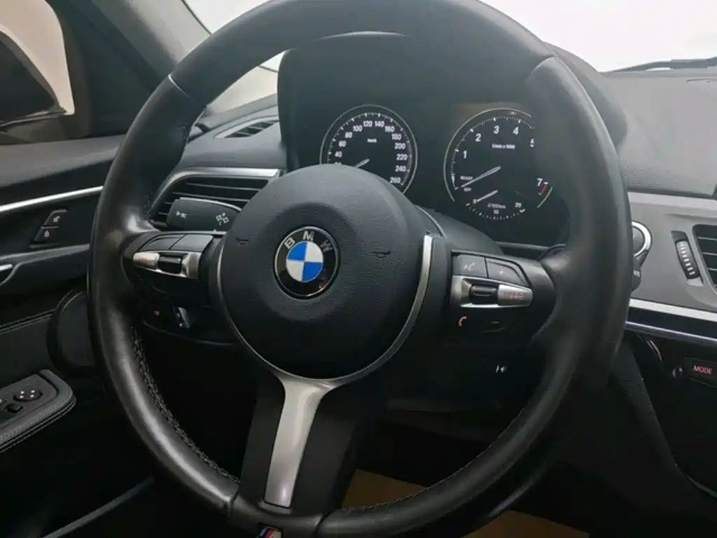 BMW 1 Series 2020 120i M Sports Package купить на сайте DeffCars