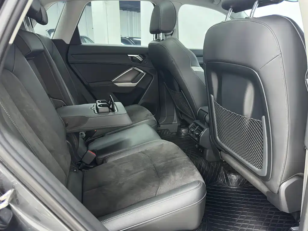 Audi Q3 2022 35 TFSI Fashionable and Dynamic купить на сайте DeffCars