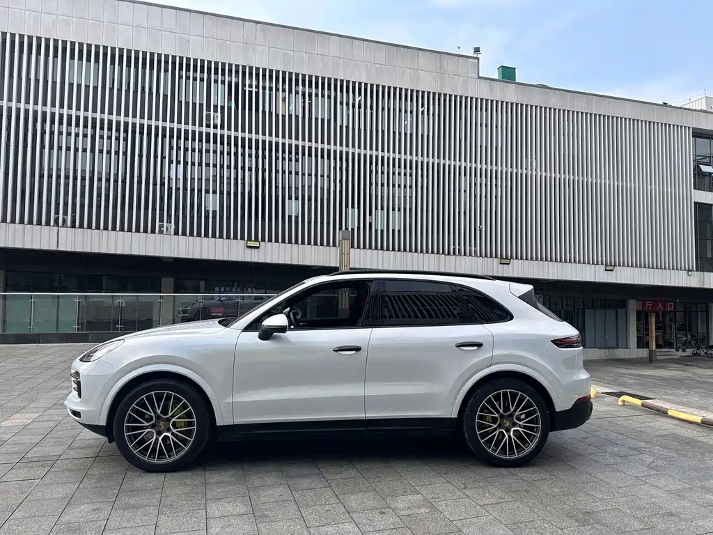 Cayenne 2022 3.0T Platinum Edition купить на сайте DeffCars