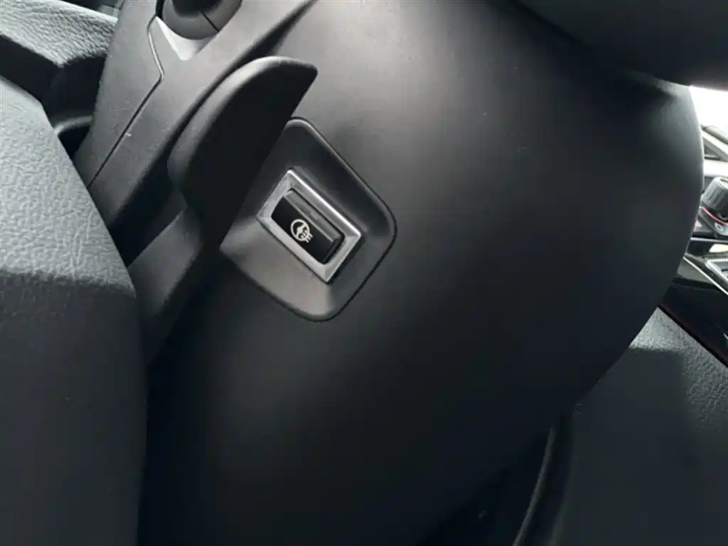 BMW 3 Series 2018 320Li Fashion Model купить на сайте DeffCars