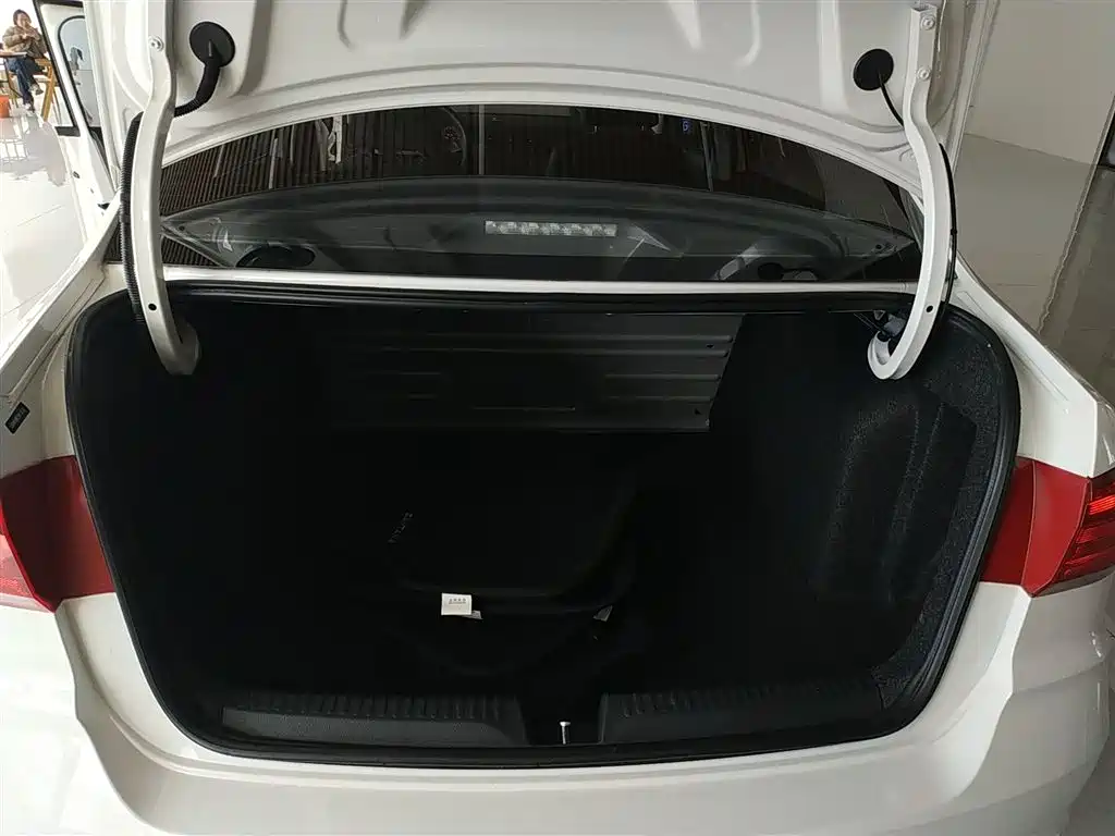 Santana 2019 1.5L automatic fashion version National VI купить на сайте DeffCars
