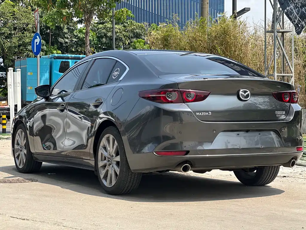 Mazda3 Angkesela 2020 2.0L automatic luxury version купить на сайте DeffCars