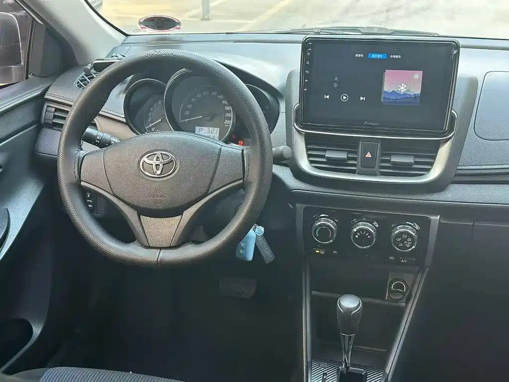 YARiS L 2021 1.5L CVT leading version купить на сайте DeffCars