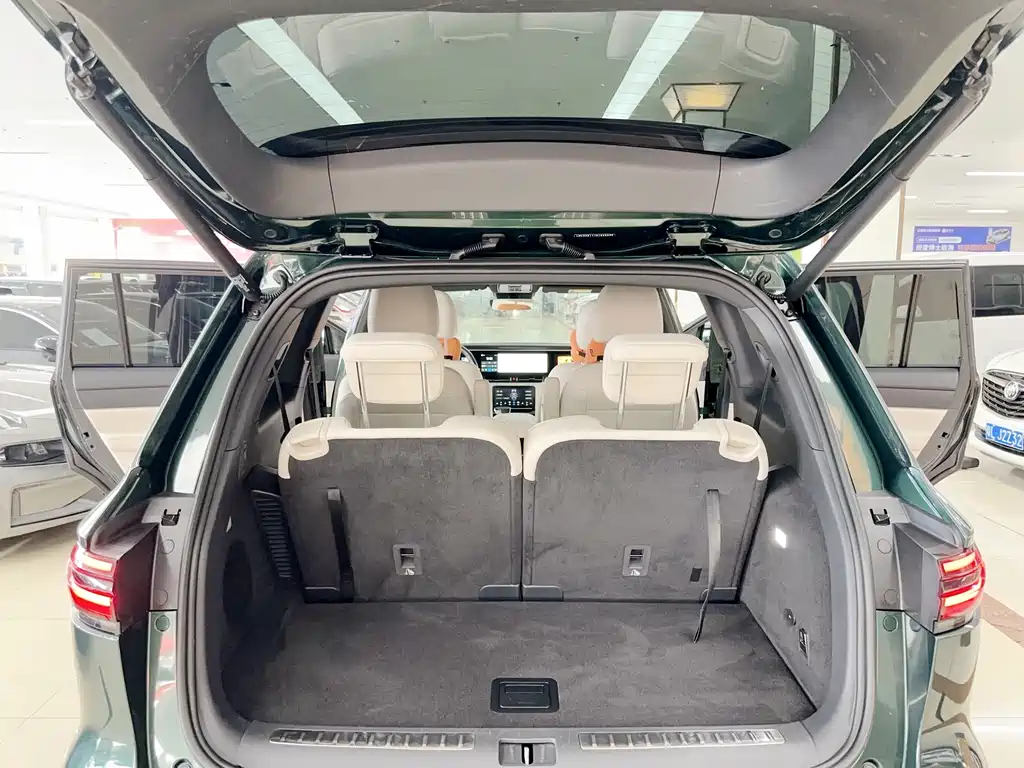 Ideal ONE 2021 extended range 6-seater version купить на сайте DeffCars