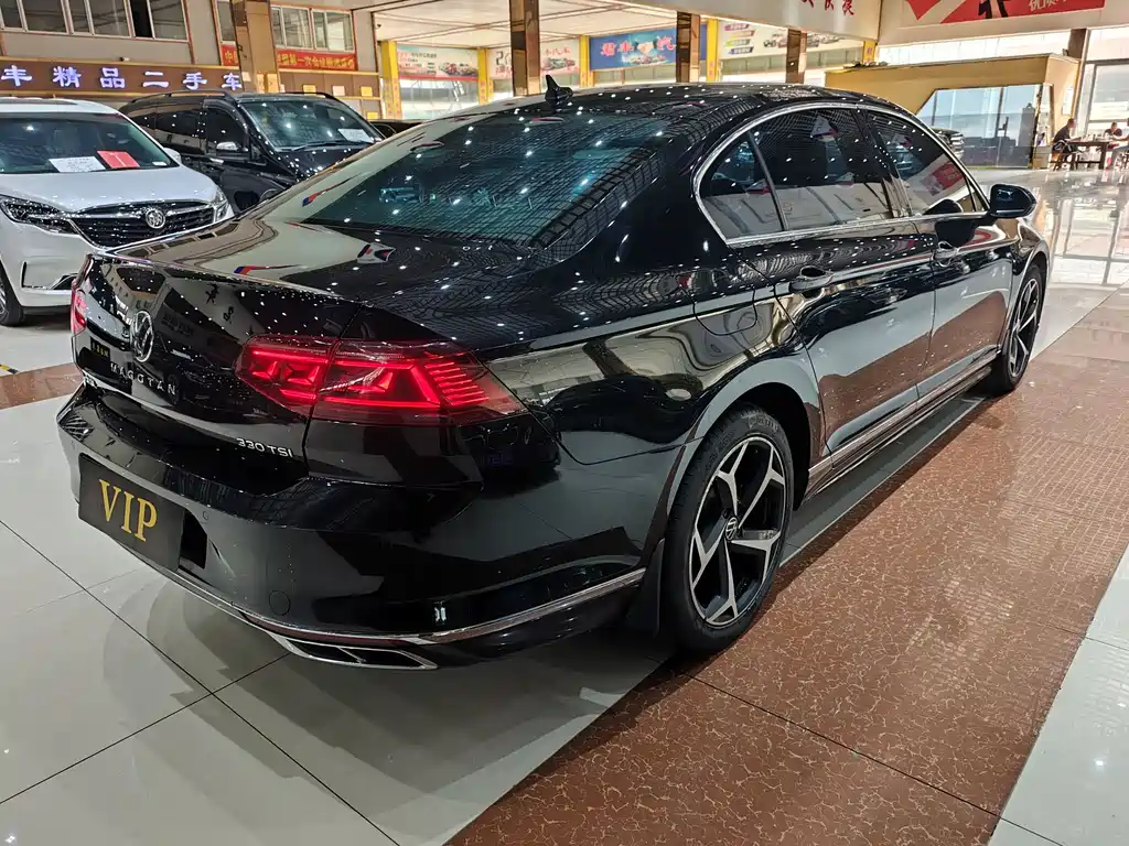 Magotan 2023 2 million commemorative edition 330TSI DSG leading model купить на сайте DeffCars