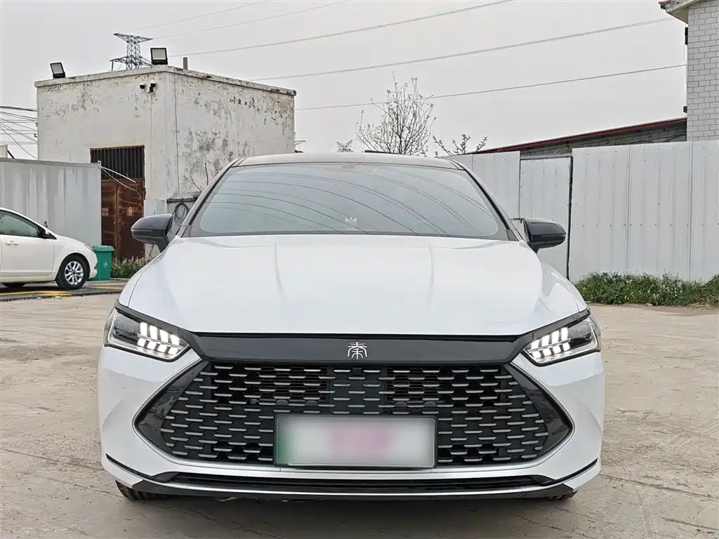 Qin PLUS 2024 Honor Edition DM-i 55KM Leading Type купить на сайте DeffCars