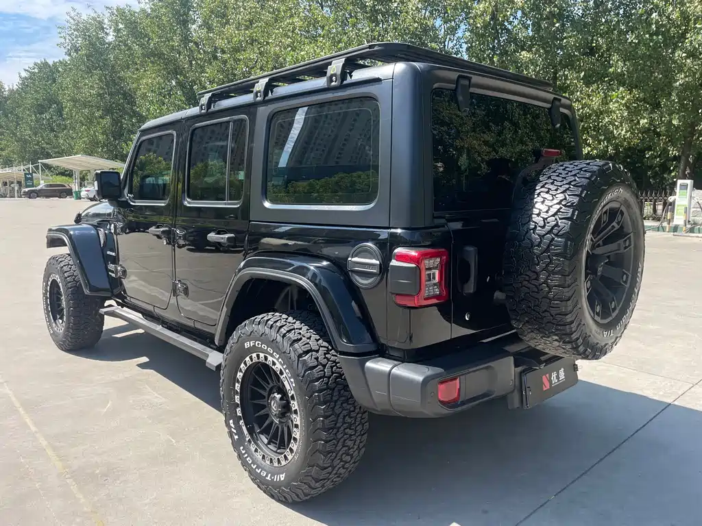 Wrangler 2019 2.0T Sahara Four Door Edition Country VI купить на сайте DeffCars