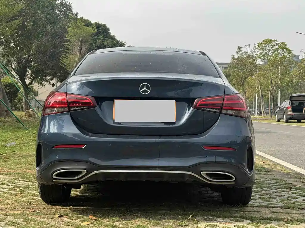 Mercedes-Benz A-Class 2019 A 180 L Sports Sedan купить на сайте DeffCars