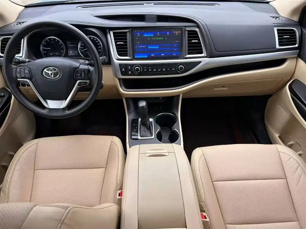 Highlander 2018 2.0T four-wheel drive elite version, 7 seats, National VI купить на сайте DeffCars