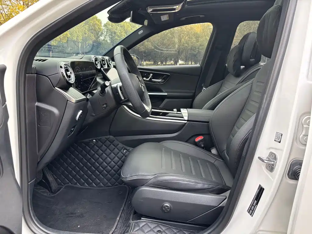 Mercedes-Benz GLC 2023 GLC 260 L 4MATIC luxury model 5 seats купить на сайте DeffCars