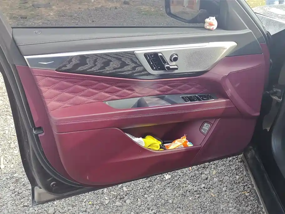 Cadillac CT6 2023 28T Premium Model купить на сайте DeffCars