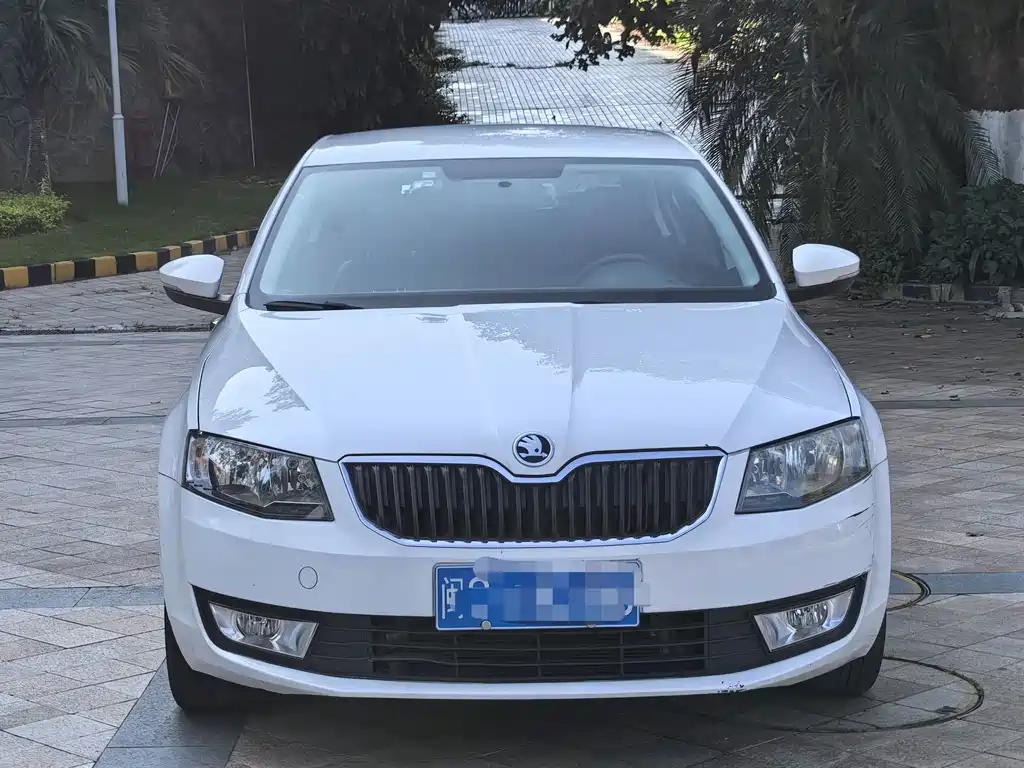 Octavia 2015 1.4TSI DSG Yizhi Edition купить на сайте DeffCars