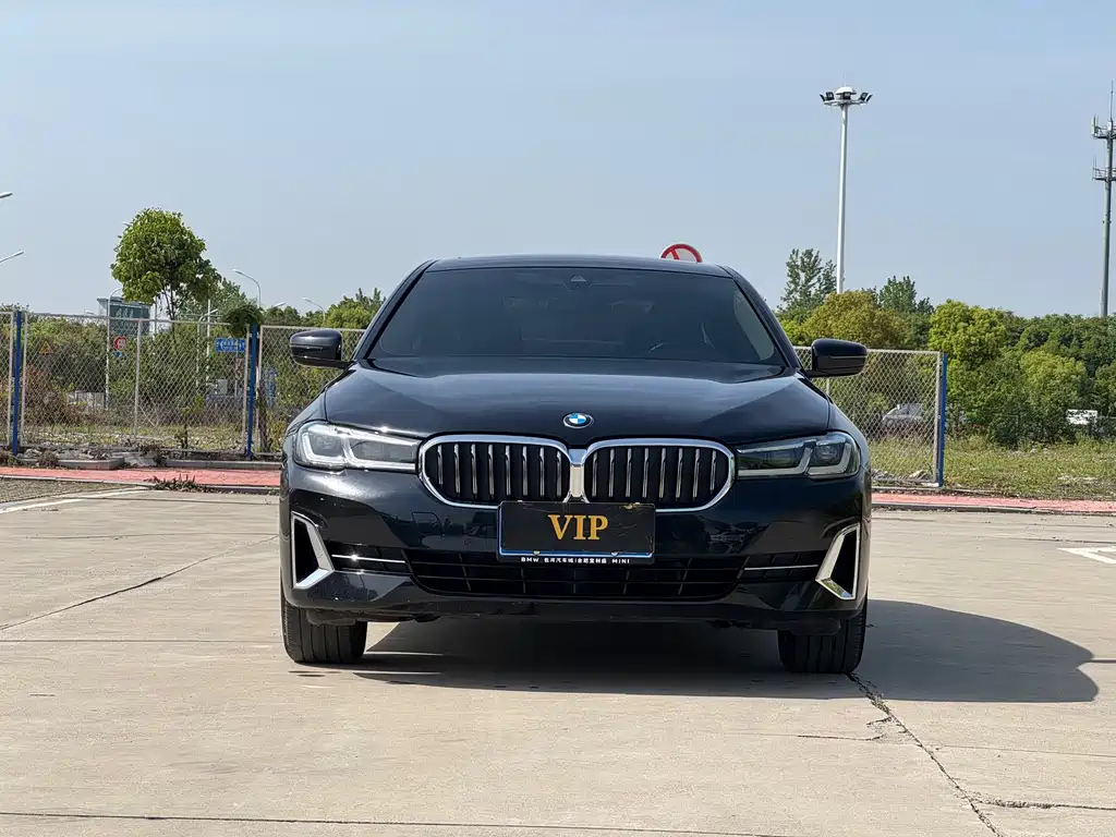 BMW 5 Series 2023 530Li Leading Luxury Package купить на сайте DeffCars