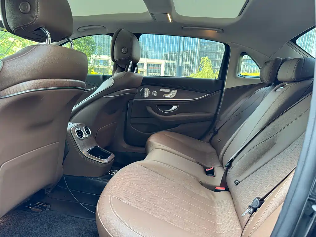 Mercedes-Benz E-Class 2021 E 300 L Luxury Model купить на сайте DeffCars