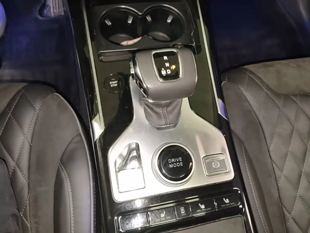 Red Flag Hongqi HS5 2019 2.0T Zhilian Edition купить на сайте DeffCars
