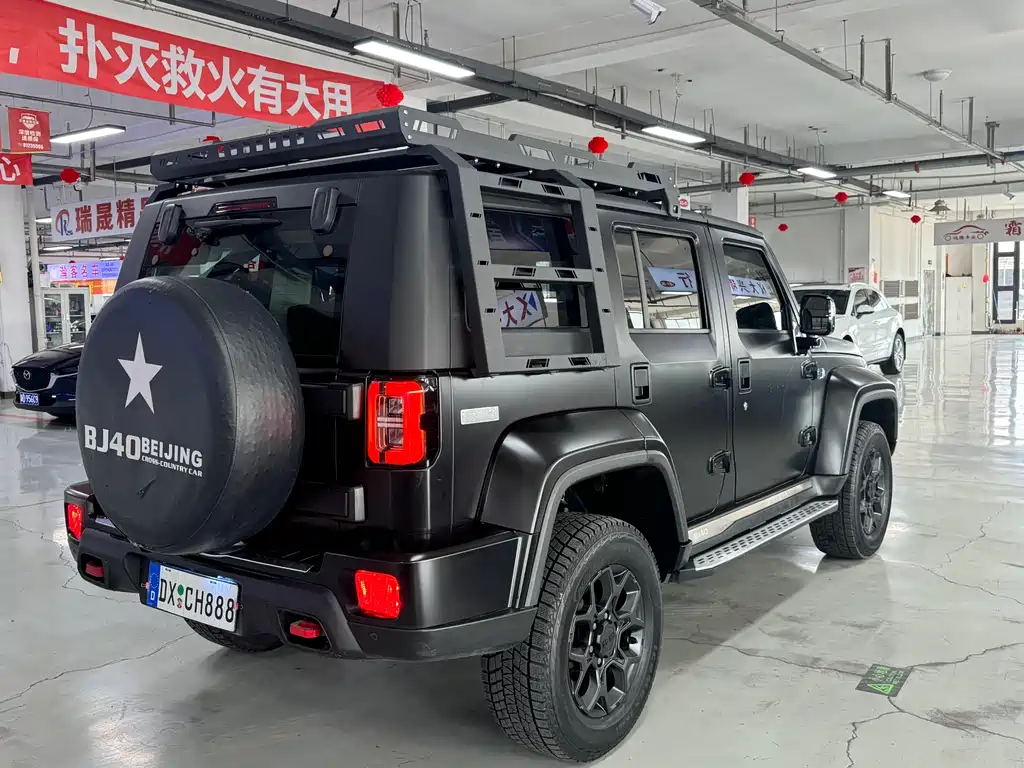 Beijing Off-Road BJ40 2023 2.0D Automatic Four-wheel Drive Blade Hero Edition Knight Type купить на сайте DeffCars