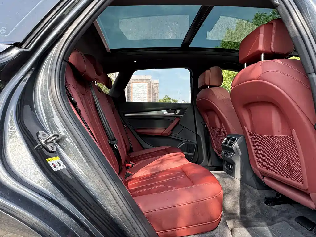 Audi Q5L 2024 45 TFSI luxury and dynamic model купить на сайте DeffCars