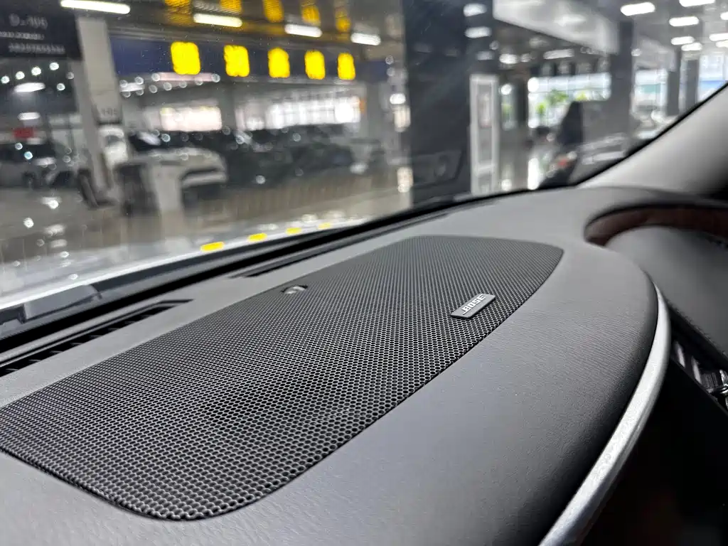 Patrol 2018 4.0L Platinum model купить на сайте DeffCars