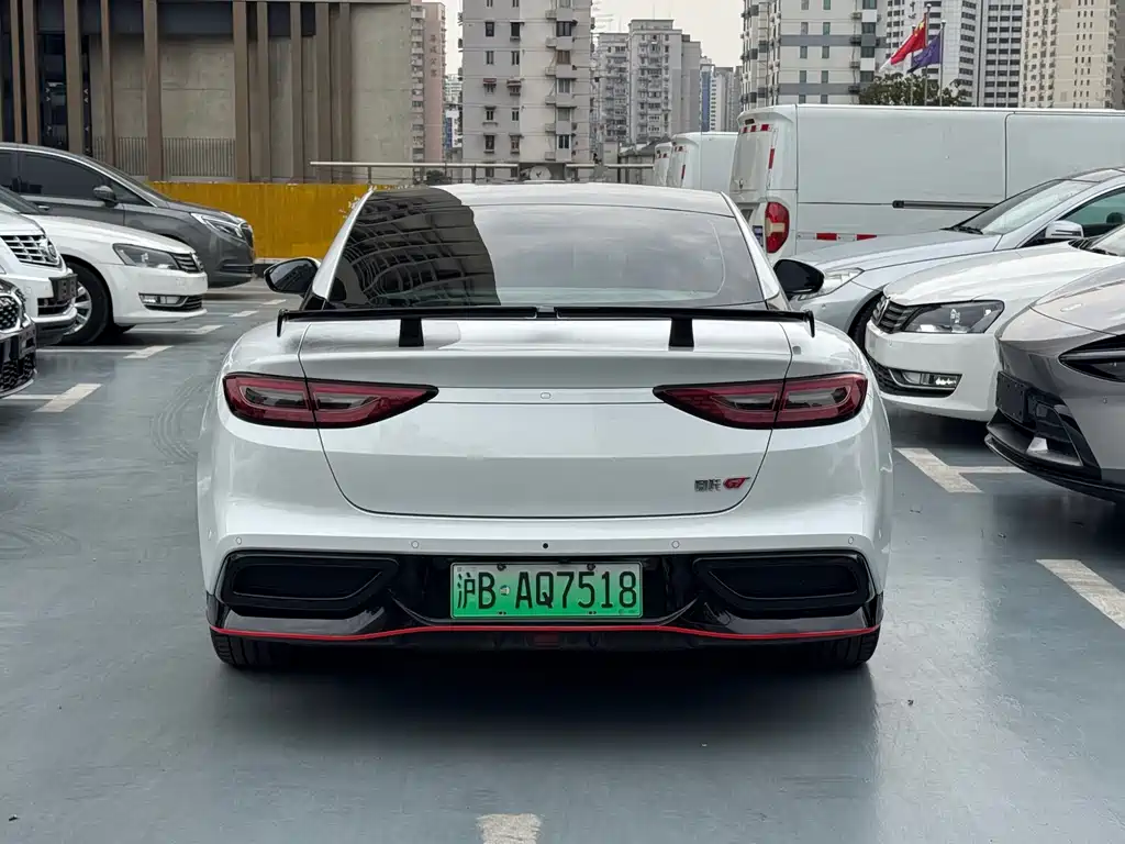 Nezha GT 2023 580 AWD купить на сайте DeffCars
