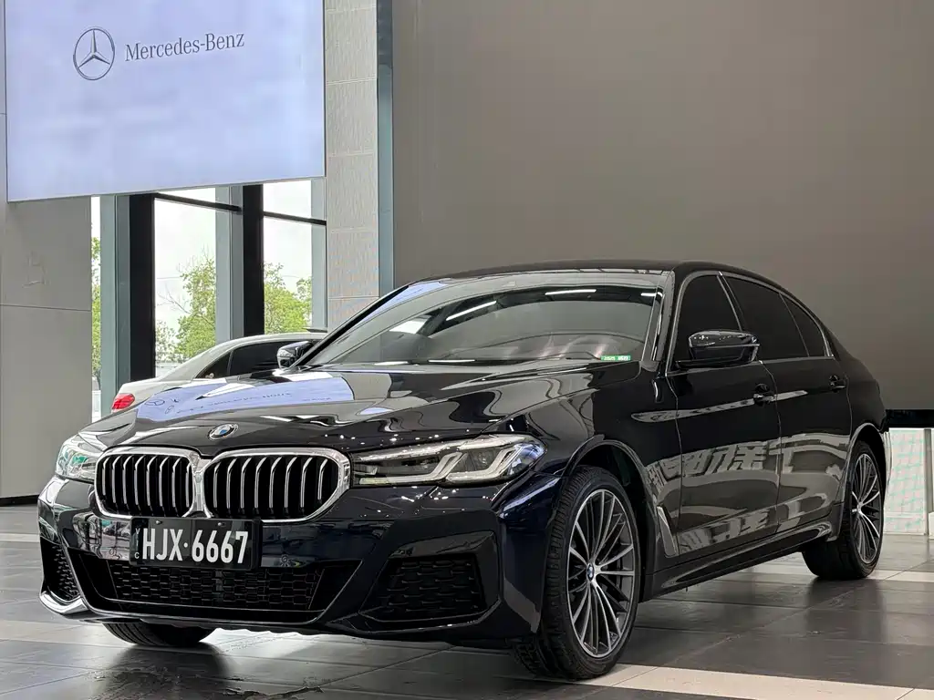BMW 5 Series 2021 530Li Leading M Sports Package купить на сайте DeffCars