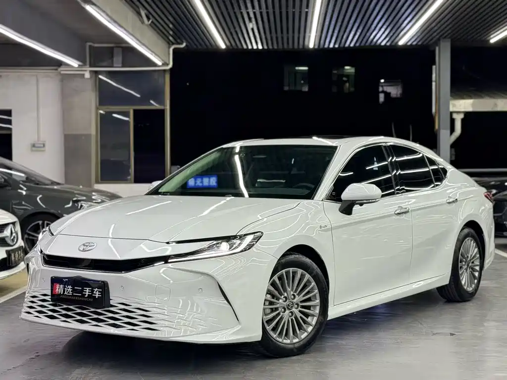 Camry 2024 Shuangqing 2.0HGVP Deluxe Edition купить на сайте DeffCars