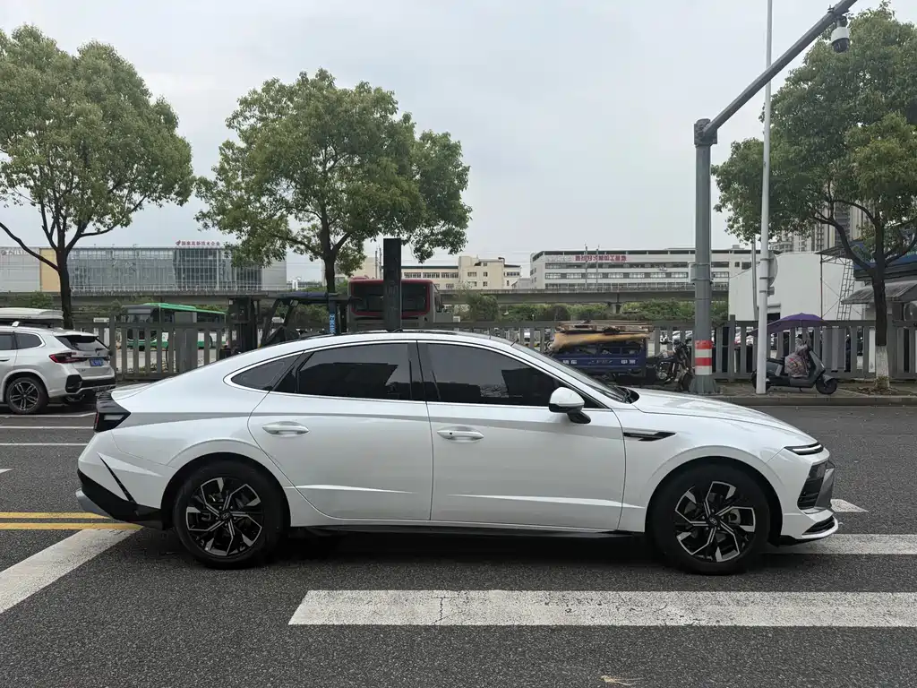 Sonata 2024 1.5T Pro купить на сайте DeffCars