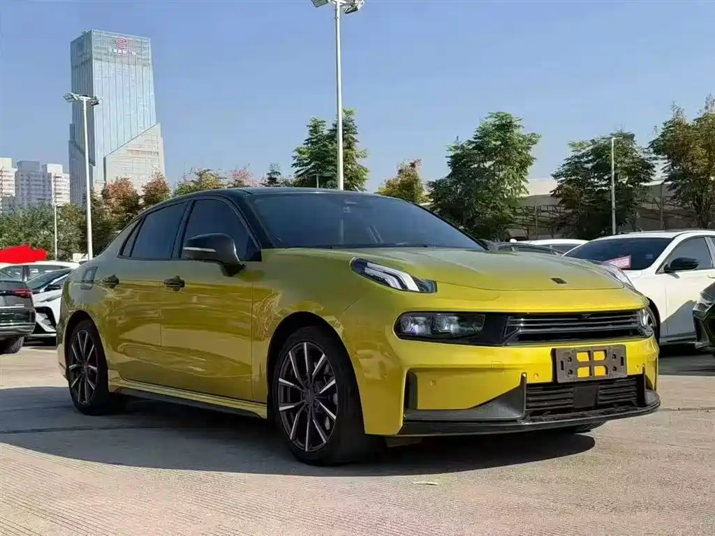 Lynk & Co 03 2022 03+ 2.0TD Automatic Final Edition купить на сайте DeffCars