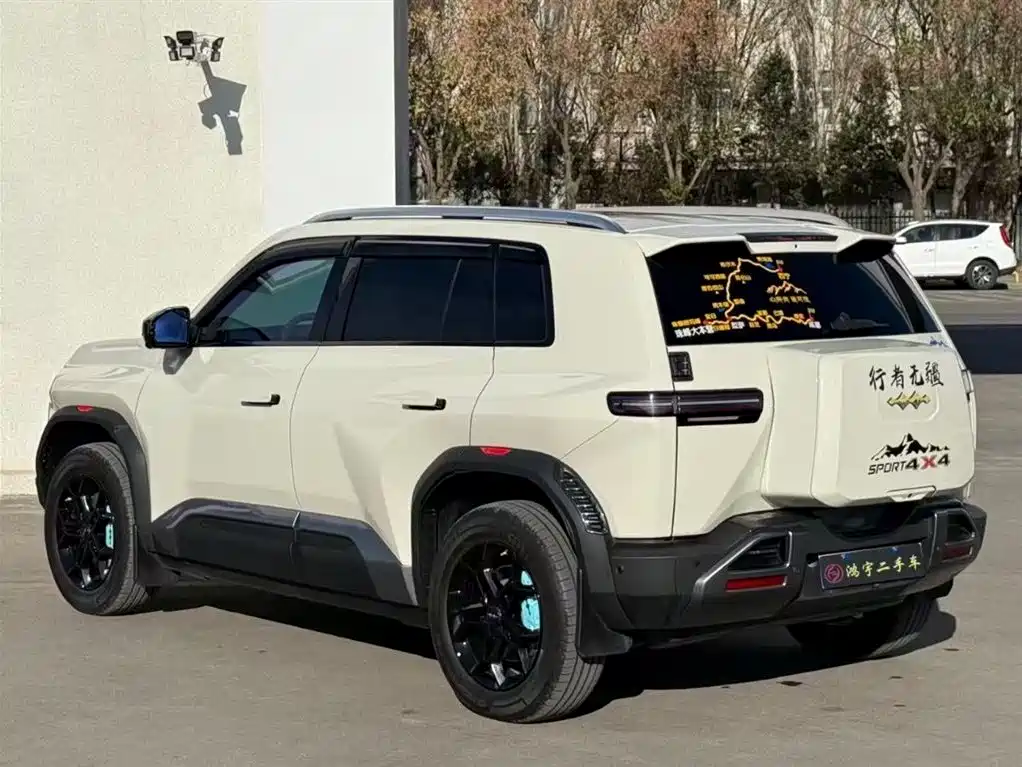 Titanium 3 2025 501KM rear drive Pro version купить на сайте DeffCars