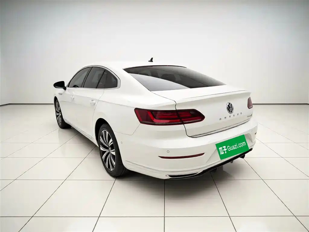 FAW-Volkswagen CC 2020 330TSI Charming Edition National VI купить на сайте DeffCars