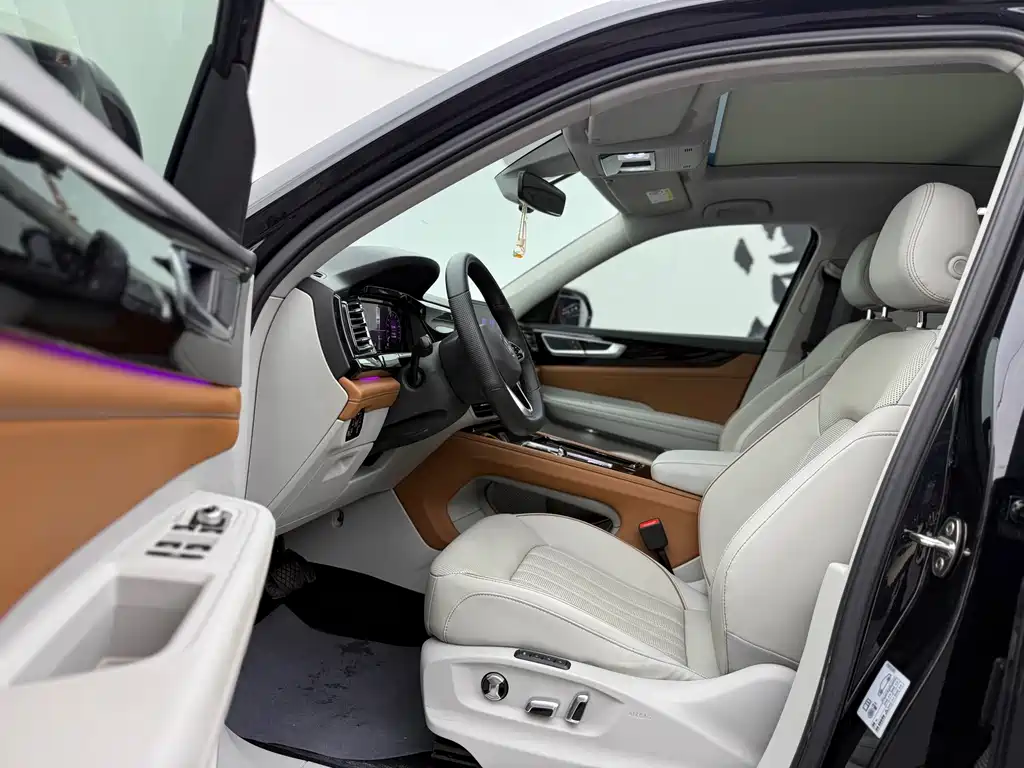 Touron 2022 330TSI two-wheel drive luxury version купить на сайте DeffCars