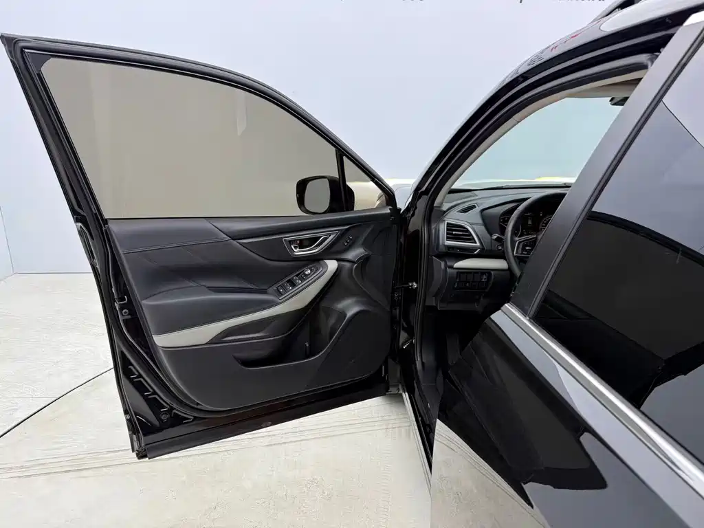 Forester 2022 2.0i AWD Deluxe Edition EyeSight купить на сайте DeffCars