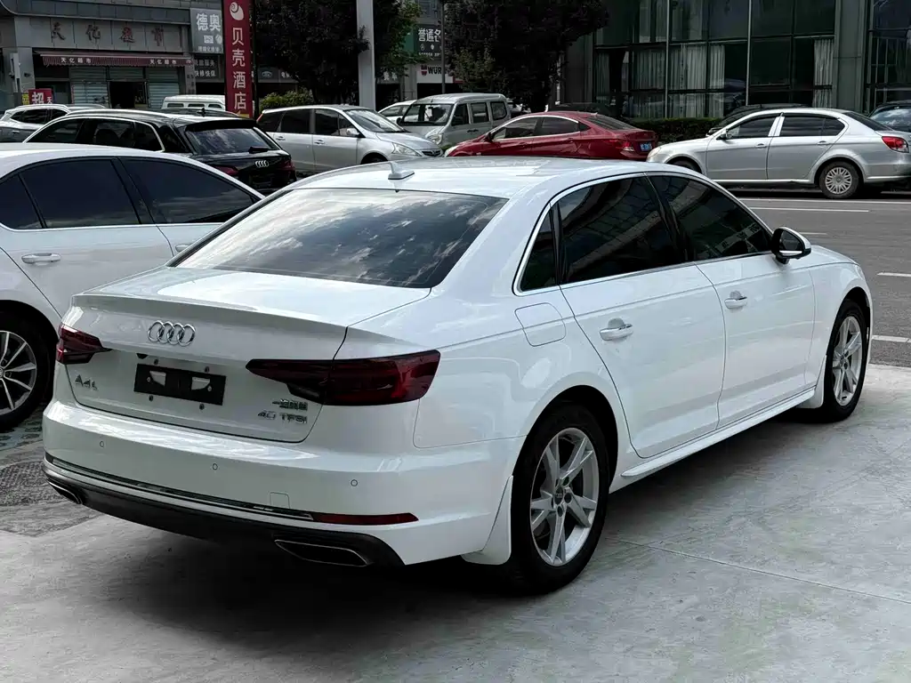 Audi A4L 2019 40 TFSI Enterprising National VI купить на сайте DeffCars