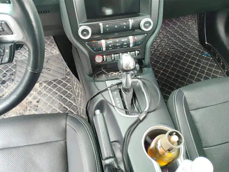 Mustang 2021 2.3T EcoBoost купить на сайте DeffCars