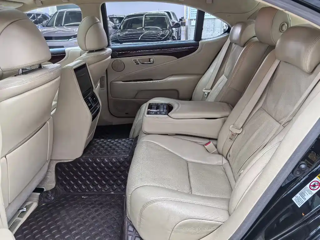 Lexus LS 2010 460L Premium Edition купить на сайте DeffCars