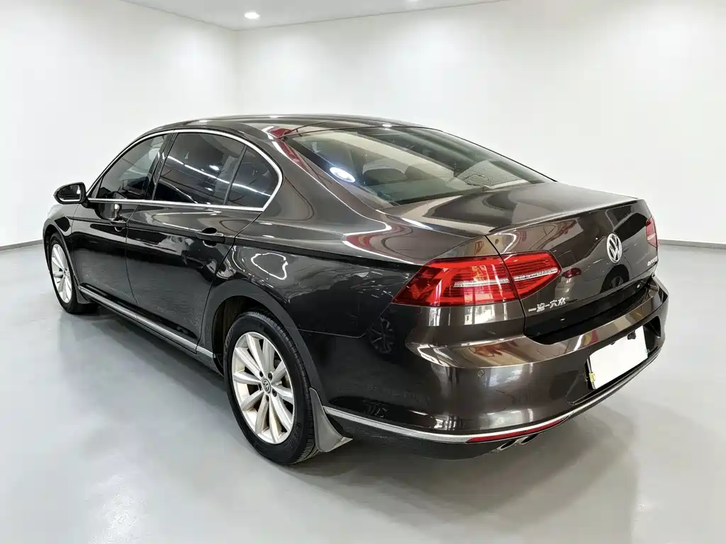 Magotan 2017 330TSI DSG leading model купить на сайте DeffCars
