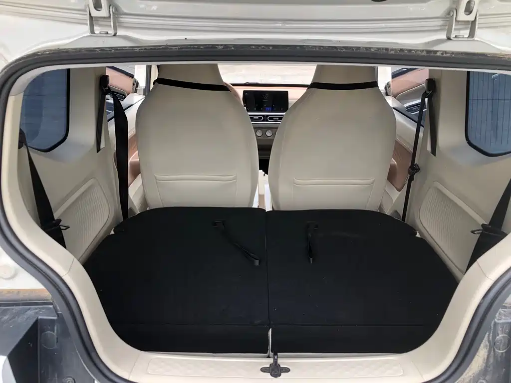 Hongguang MINIEV 2024 third generation 215km advanced version купить на сайте DeffCars